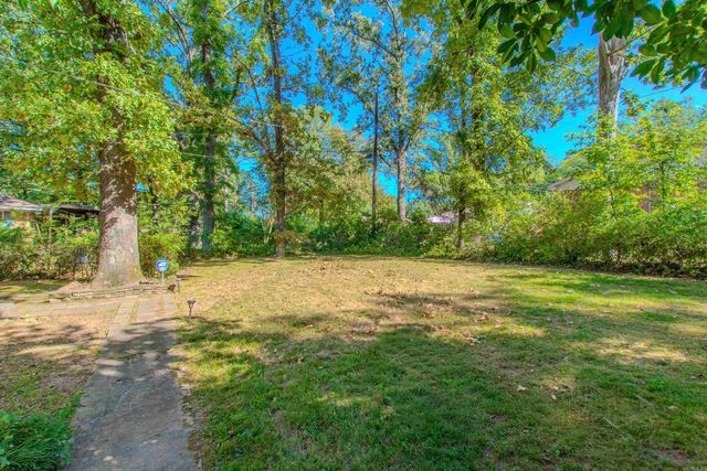 53 Flag Road, Little Rock, AR 72205