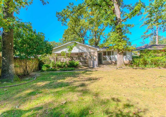 53 Flag Road, Little Rock, AR 72205