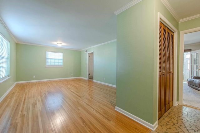 53 Flag Road, Little Rock, AR 72205