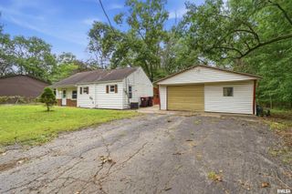 3104 W GLEN Avenue, Peoria, IL 61615