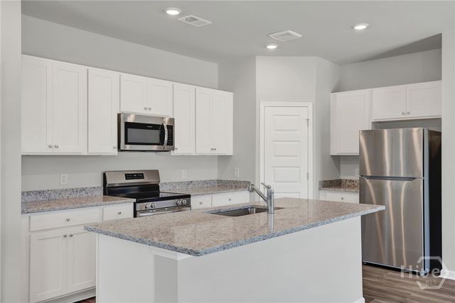 100 Crimson, Savannah, GA 31302