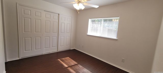 9810 burr press, San Antonio, TX 78245