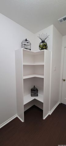 9810 burr press, San Antonio, TX 78245