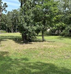 13881 Park Ave, Conroe, TX 77384
