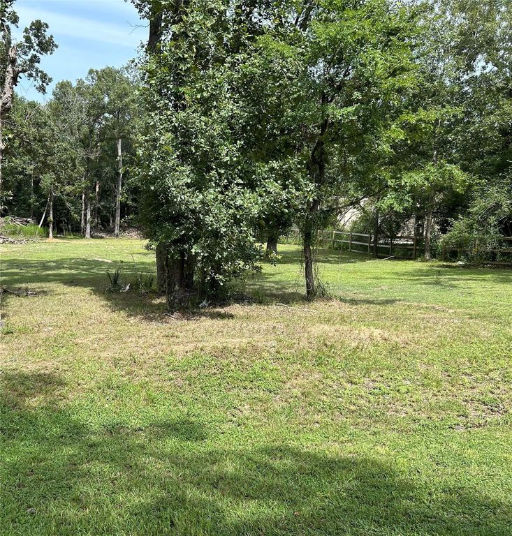 13881 Park Ave, Conroe, TX 77384