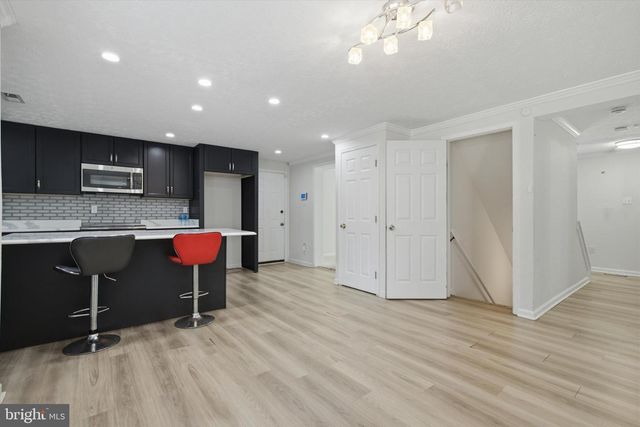 8 SUNNYKING DR, Reisterstown, MD 21136