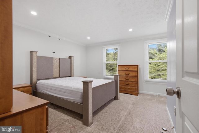 8 SUNNYKING DR, Reisterstown, MD 21136