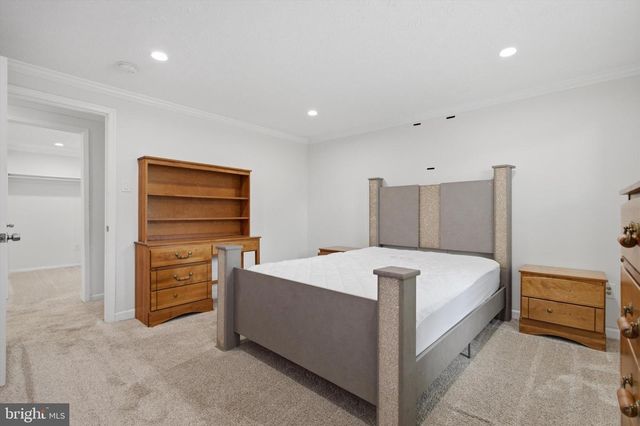 8 SUNNYKING DR, Reisterstown, MD 21136