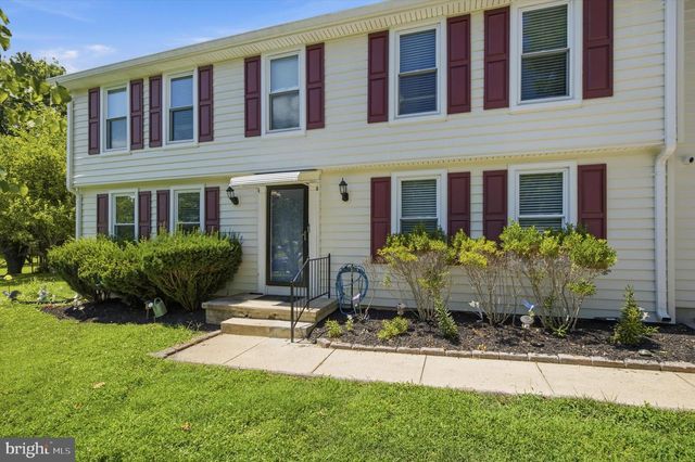 8 SUNNYKING DR, Reisterstown, MD 21136