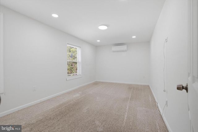 8 SUNNYKING DR, Reisterstown, MD 21136