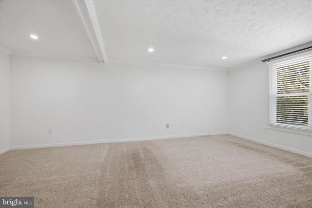 8 SUNNYKING DR, Reisterstown, MD 21136