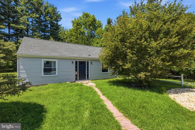 8 SUNNYKING DR, Reisterstown, MD 21136