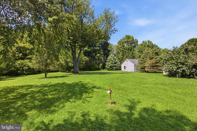 8 SUNNYKING DR, Reisterstown, MD 21136