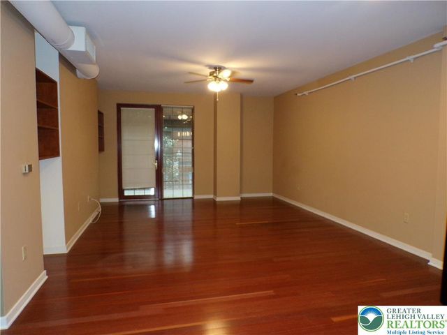 11 2nd Street 218, Bethlehem City, PA 18015