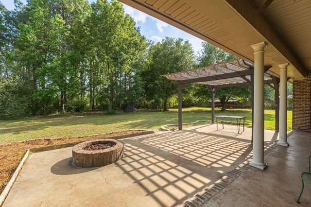 36 Pleasant Hill, Sumrall, MS 39482