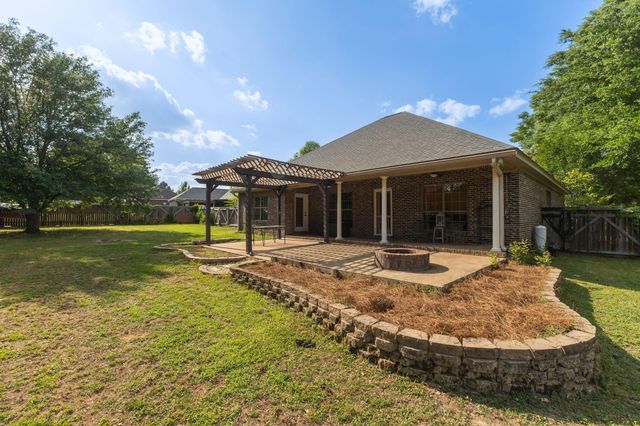 36 Pleasant Hill, Sumrall, MS 39482