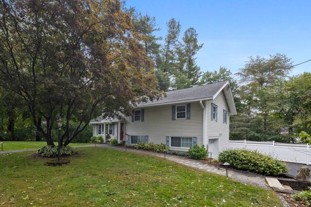 8 Patley Rd, North Reading, MA 01864