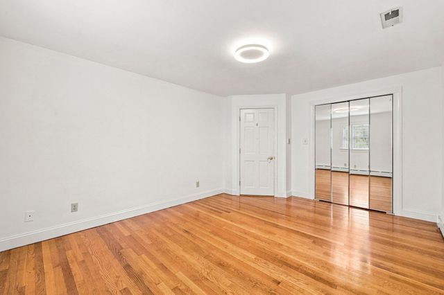 8 Patley Rd, North Reading, MA 01864