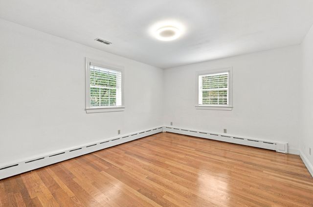 8 Patley Rd, North Reading, MA 01864