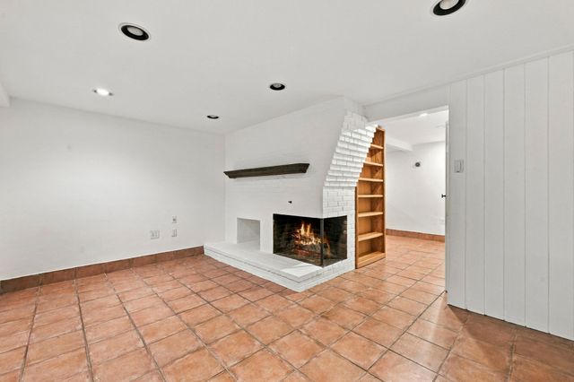 8 Patley Rd, North Reading, MA 01864