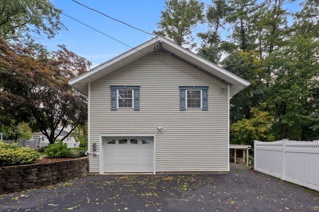 8 Patley Rd, North Reading, MA 01864