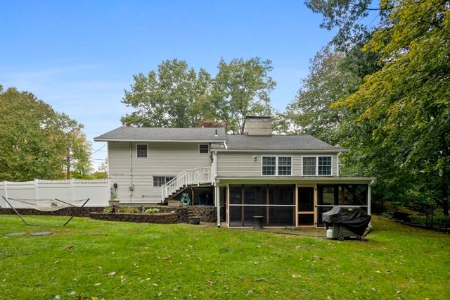 8 Patley Rd, North Reading, MA 01864