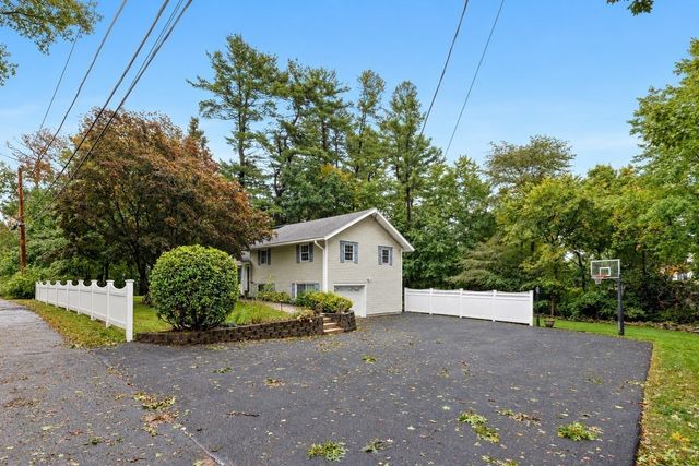 8 Patley Rd, North Reading, MA 01864