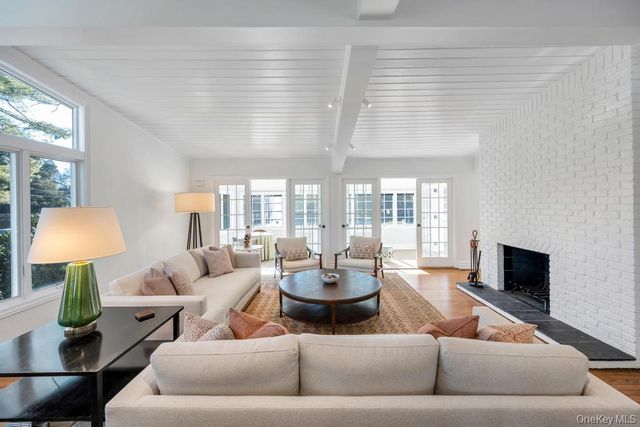 1 Cooper Lane, Quogue, NY 11959