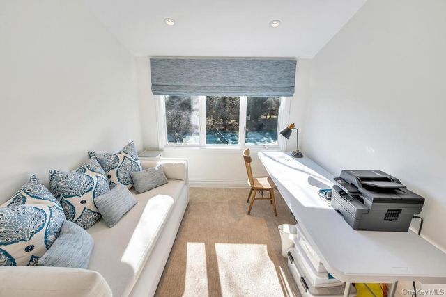 1 Cooper Lane, Quogue, NY 11959