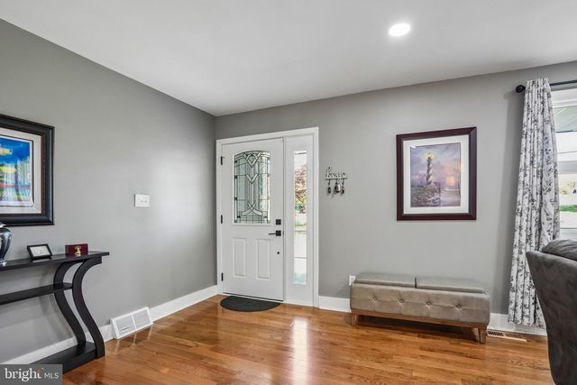 2315 GARWOOD RD, Sicklerville, NJ 08081