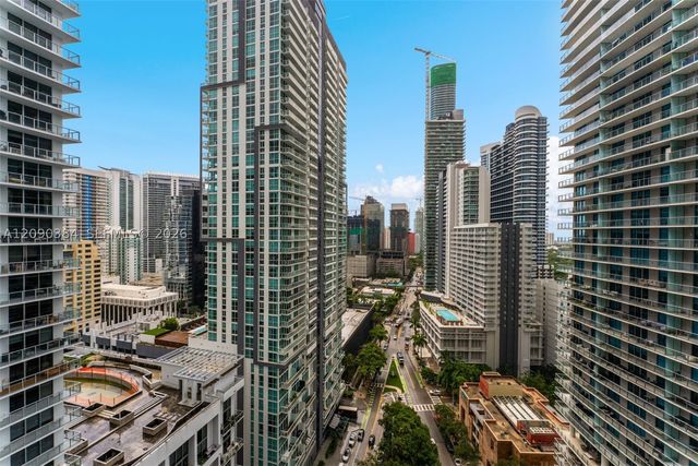 1000 Brickell Plz 2401, Miami, FL 33131