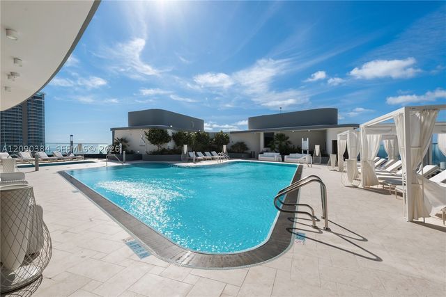 1000 Brickell Plz 2401, Miami, FL 33131