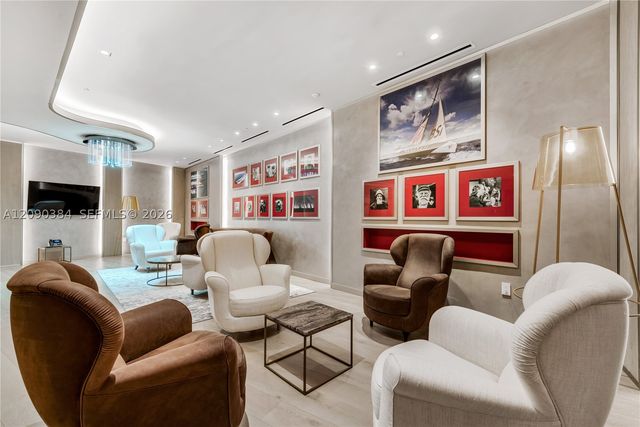 1000 Brickell Plz 2401, Miami, FL 33131