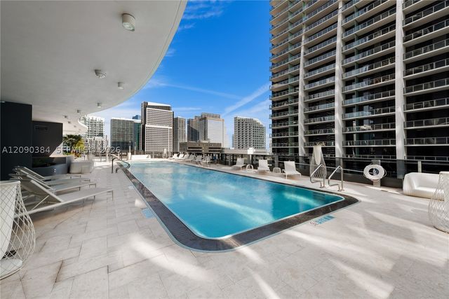 1000 Brickell Plz 2401, Miami, FL 33131
