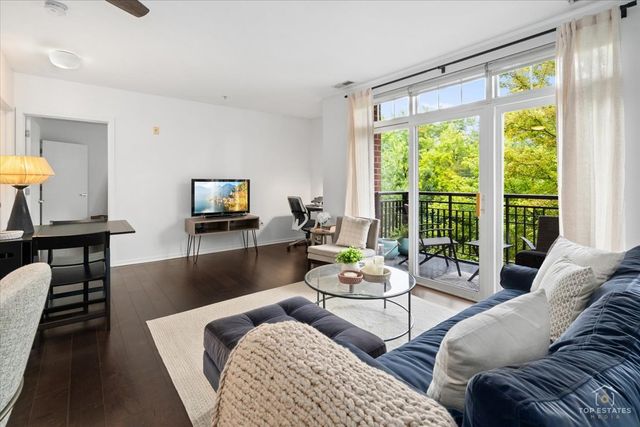 7753 Van Buren Street 303, Forest Park, IL 60130