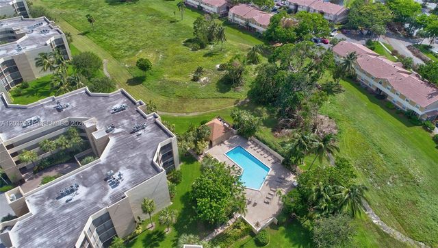5901 Camino Del Sol 207 207, Boca Raton, FL 33433