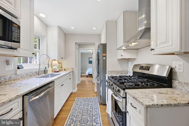 1665 FRANCIS HAMMOND PKWY, Alexandria, VA 22302