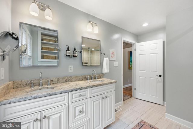 1665 FRANCIS HAMMOND PKWY, Alexandria, VA 22302