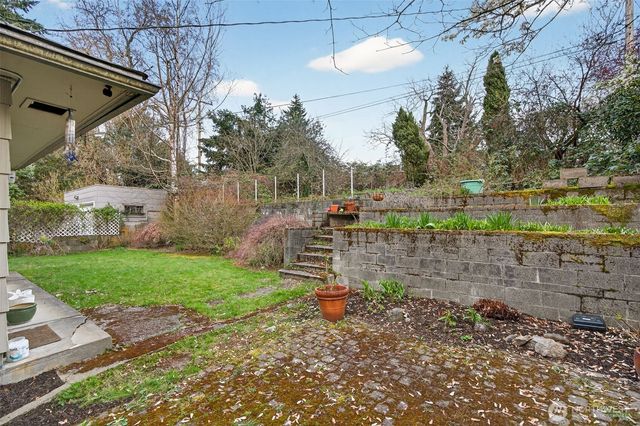 8620 35th Avenue SW, Seattle, WA 98126