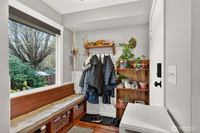 8620 35th Avenue SW, Seattle, WA 98126