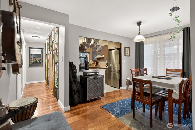 8620 35th Avenue SW, Seattle, WA 98126