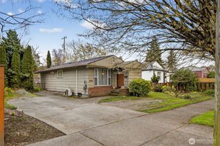 8620 35th Avenue SW, Seattle, WA 98126