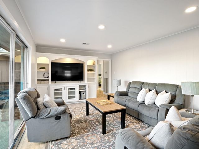 9403 Timberside Drive, Houston, TX 77025