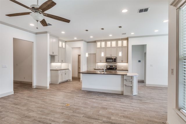 236 Lakeside Drive, Lavon, TX 75166