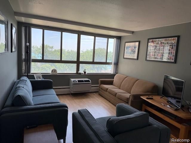 8900 E Jefferson Avenue 916, Detroit, MI 48214