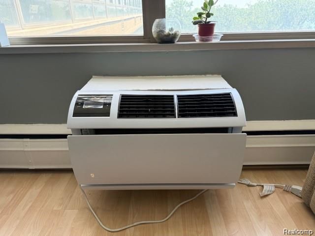 8900 E Jefferson Avenue 916, Detroit, MI 48214