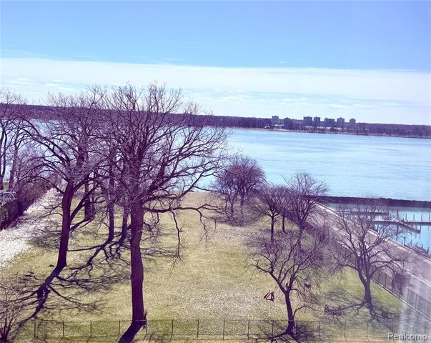 8900 E Jefferson Avenue 916, Detroit, MI 48214