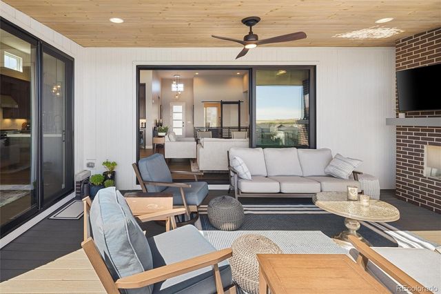 6484 Canyonpoint Road, Castle Pines, CO 80108