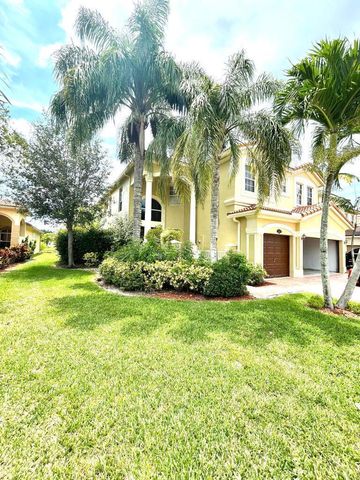 10454 Galleria Street, Wellington, FL 33414