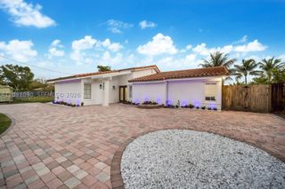 2286 NE 215th St, Miami, FL 33180